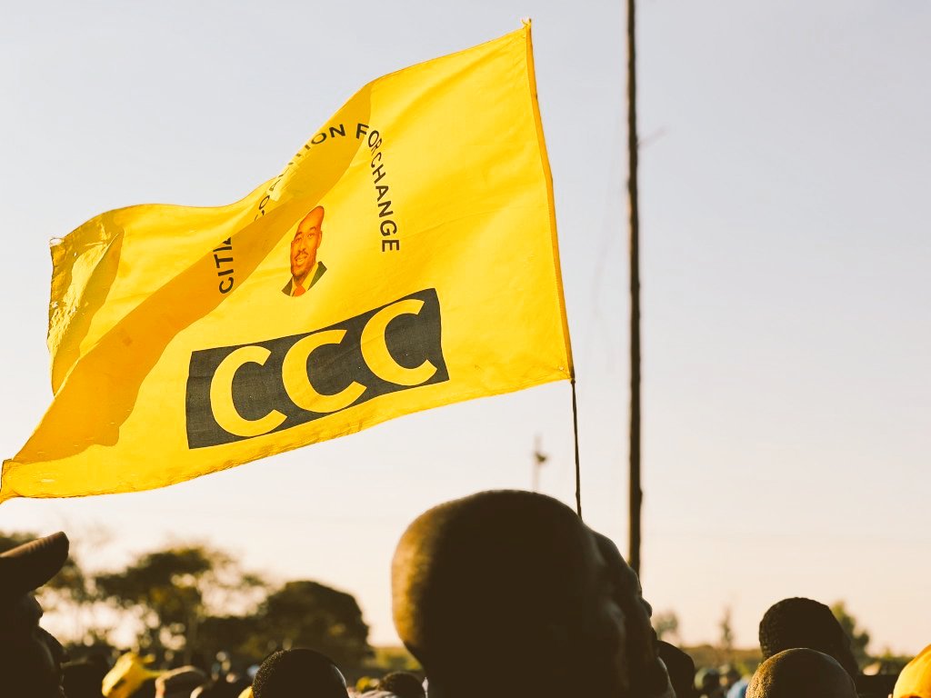 ZEC's, don't be part of ZanuPF rigging❌️

You write memos asking citizens to "vote &amp; go home," yet you've been disorganized since 7am

You ask citizens not to camp at polling stations, yet you allow FAZ to erect "exit survey" desks all over

We shall VOTE BIG &amp; DEFEND THE VOTE!