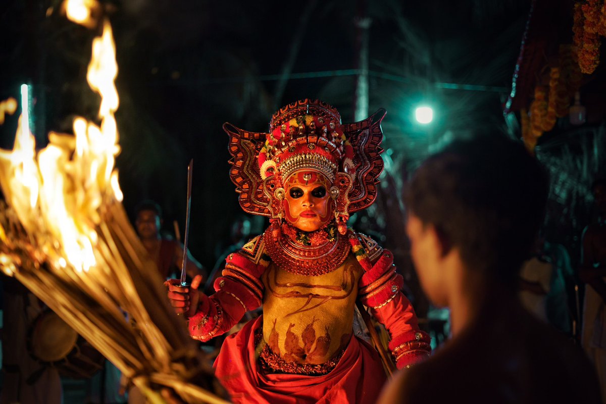 KeralaConnect's tweet photo. Stay at one of the beach areas of North Kerala - Kannur &amp; Nileshwar and you can witness the amazing ritual performance of Theyyam. 

📷 by @akshaymoncy @pexels https://t.co/5clEW6Qbju