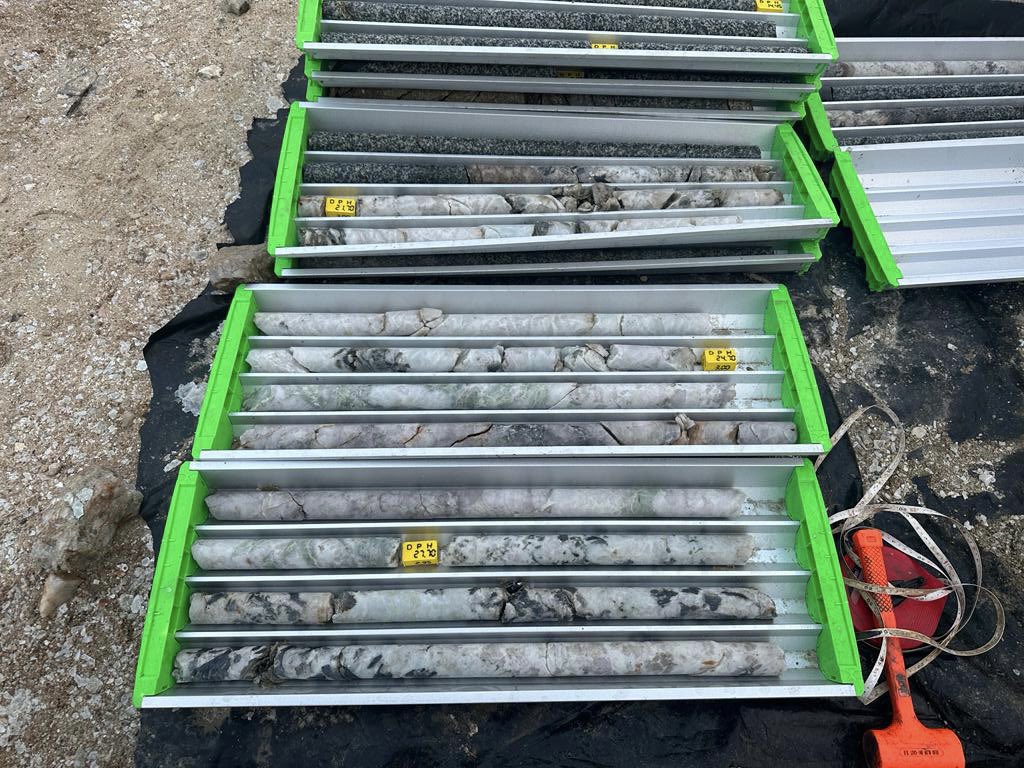 JB_MiningAfrica's tweet photo. And whilst mining and processing operations continue we are also progressing the first phase of the 2,900m 38-hole resource drilling program at the Blesberg Lithium and Tantalum Mine too.

Core trays on display as drilling continues with 2 drill rigs on site. 

@MarulaPlc #MARU https://t.co/hkXnhMDhlJ