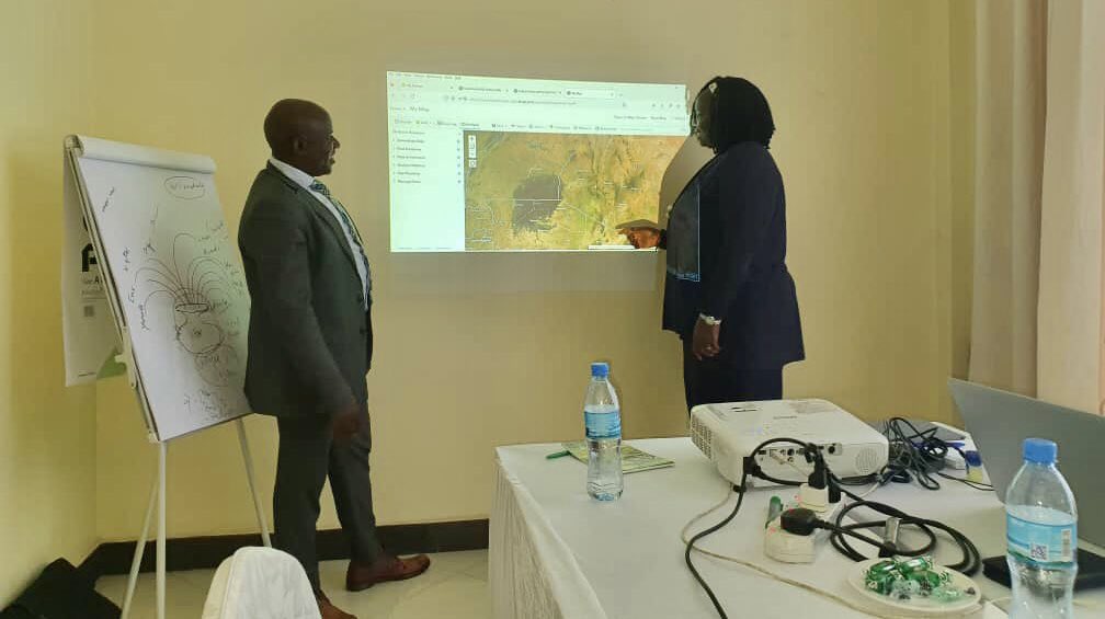 IMICAD1's tweet photo. 🌐🔍Ongoing Interactive Classes🔍🌐Classes involve consistent interactive sessions between trainer and participant(s)

It was amazing having our esteemed participant from the County Government of Nakuru undertake a one on one training course in Web-based GIS and Mapping.

#IMICAD https://t.co/9YXmFB2DMB
