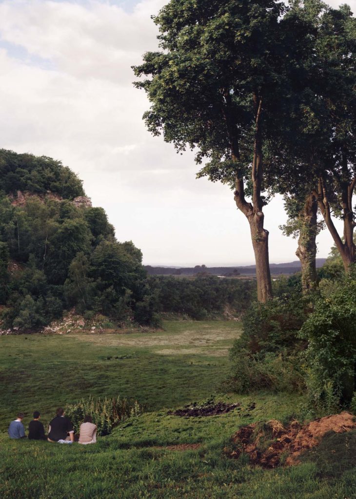 MFernandaJaua's tweet photo. Beate Gütschow’s photographic works reproduce traditional patterns of depiction incorporating landscape elements that recall compositions by Nicolas Poussin, Jacob van Ruisdael, Claude Lorrain, John Constable and Philipp Otto Runge. Gebbers, Anna-Catharina https://t.co/pE9gFvBKBb https://t.co/UPMLcI6eLY
