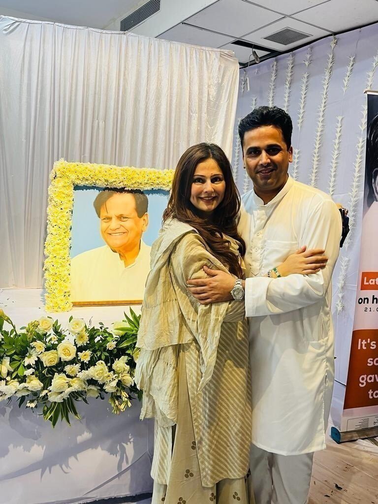 mfaisalpatel's tweet image. We are @ahmedpatel ‘s children.   #Inshallah, We are #unshakeable. She is helping me &amp;amp; we are together ALREADY taking his legacy forward.
 
Uplifting #Humanity just like papa did. 🤲🙏🇮🇳🌎💪😀 @mfaisalpatel @mumtazpatels @INCIndia @INCGujarat