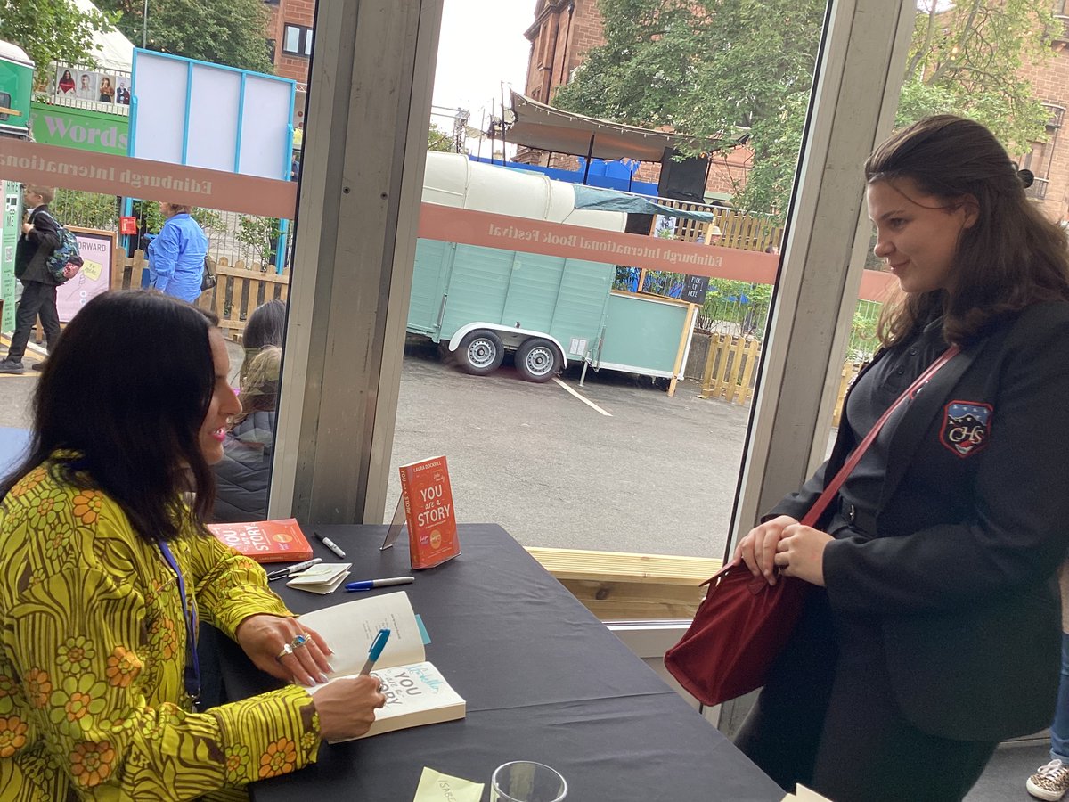 Craigmount Library tweet media