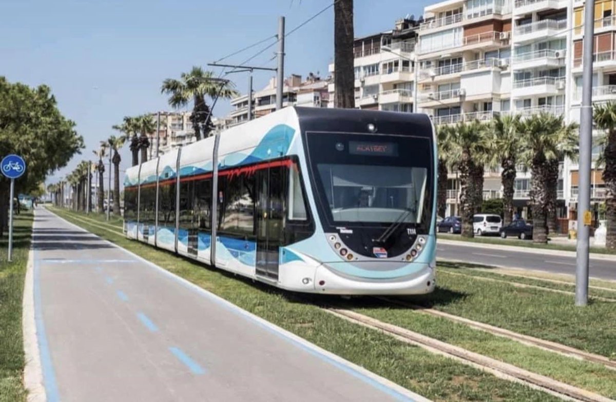 vanlife65's tweet photo. Van'a Tramvay Gelir mi 🤔

Bölge Hastanesinden Kampüse 🚊

Bağlantıyı ver Maraş Sıhke ve İskele caddelerine devam 🚊 https://t.co/2YMHsx8u2S
