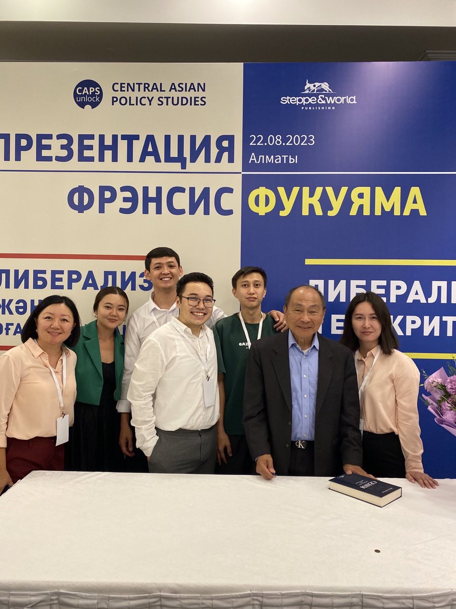 MediaNet_kz's tweet photo. @FukuyamaFrancis Қазақстанға алғашқы сапарынан естелік
_____________

Команда @medianet.ngo с Фрэнсисом Фукуяма во время его первого визита в Казахстан https://t.co/yEq9BZdhHf