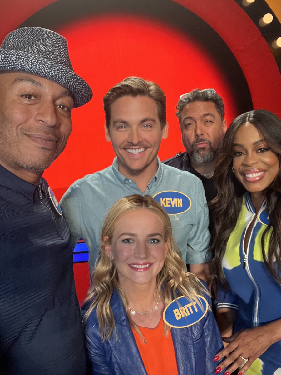 Celeb Family Feud (@familyfeudabc) on Twitter photo The Rookie Universe has come together to compete on #CelebrityFamilyFeud! @TheRookie <a href="/TheRookieFeds/">The Rookie: Feds</a>
*Previously recorded* The Rookie Universe has come together to compete on #CelebrityFamilyFeud! @TheRookie <a href="/TheRookieFeds/">The Rookie: Feds</a>
*Previously recorded*