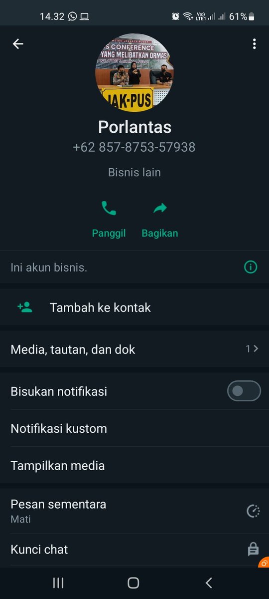 Pak <a href="/DivHumas_Polri/">Divisi Humas Polri</a> <a href="/CCICPolri/">Direktorat Tindak Pidana Siber Bareskrim Polri</a> .. penipu bawa2 nama institusi bapak nih