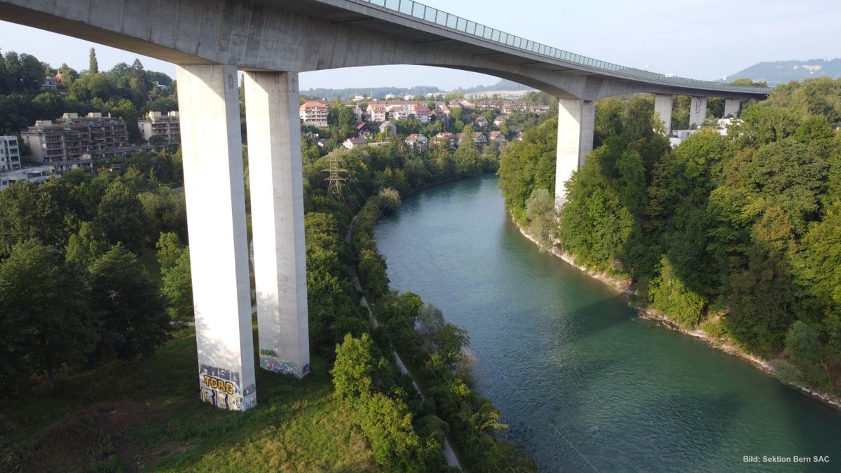 Klettern am Felsenauviadukt: Im Auftrag der Sektion Bern des <a href="/AlpenclubSAC/">Schweizer Alpen-Club</a> werden in der Betonwand Klettergriffe montiert und dadurch verschiedene Kletterrouten realisiert. Die Anlage wird voraussichtlich im Sommer 2024 eröffnet. bern.ch/mediencenter/m…
