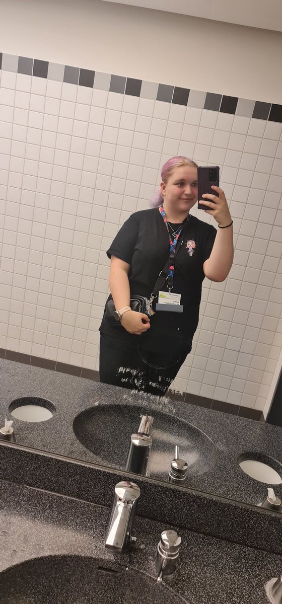 ✩ Anne ✩ tweet media