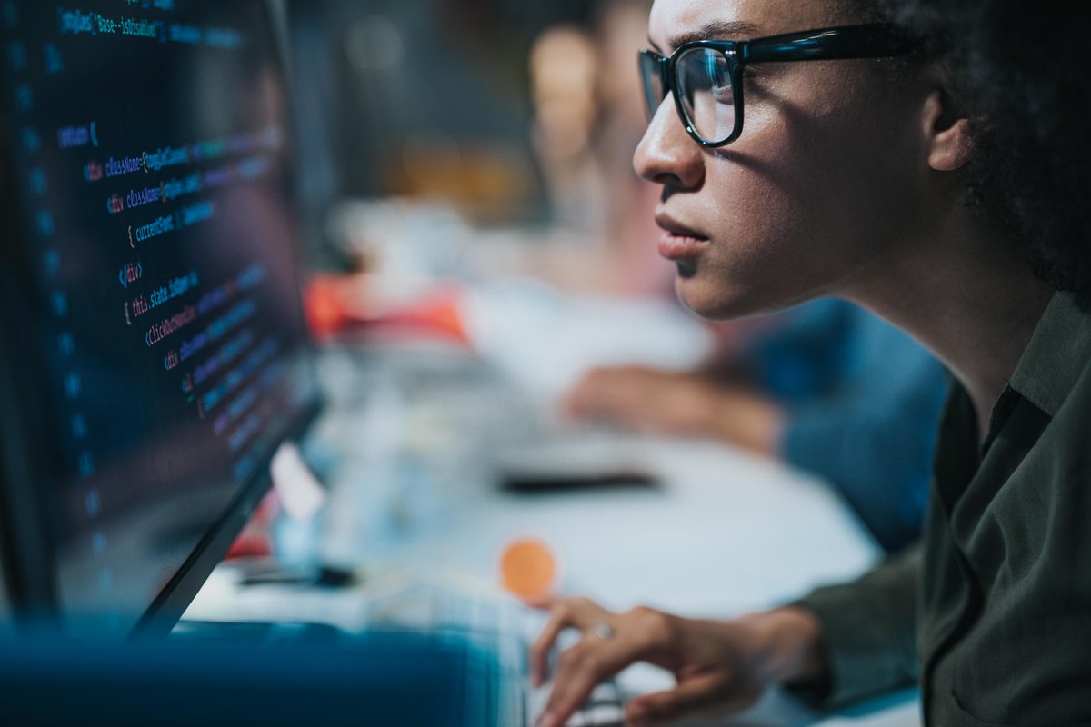 darryldevar's tweet photo. In an article for The Economic Times, @Accenture's Karthik Narain &amp; Lan Guan write that #AI cannot reach its full potential until companies figure out data: https://t.co/9E3odDrwuI https://t.co/MC2j5uZWDu
