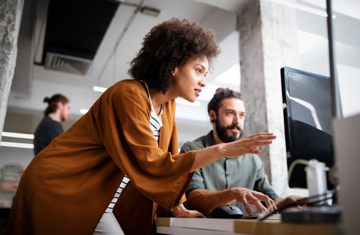 darryldevar's tweet photo. As 2023 unfolds, the #Java ecosystem witnesses transformative advancements. Explore the five pivotal trends in Java programming reshaping the future of coding: https://t.co/Ns5oGpa2Cj https://t.co/GTZ9YoQzg4