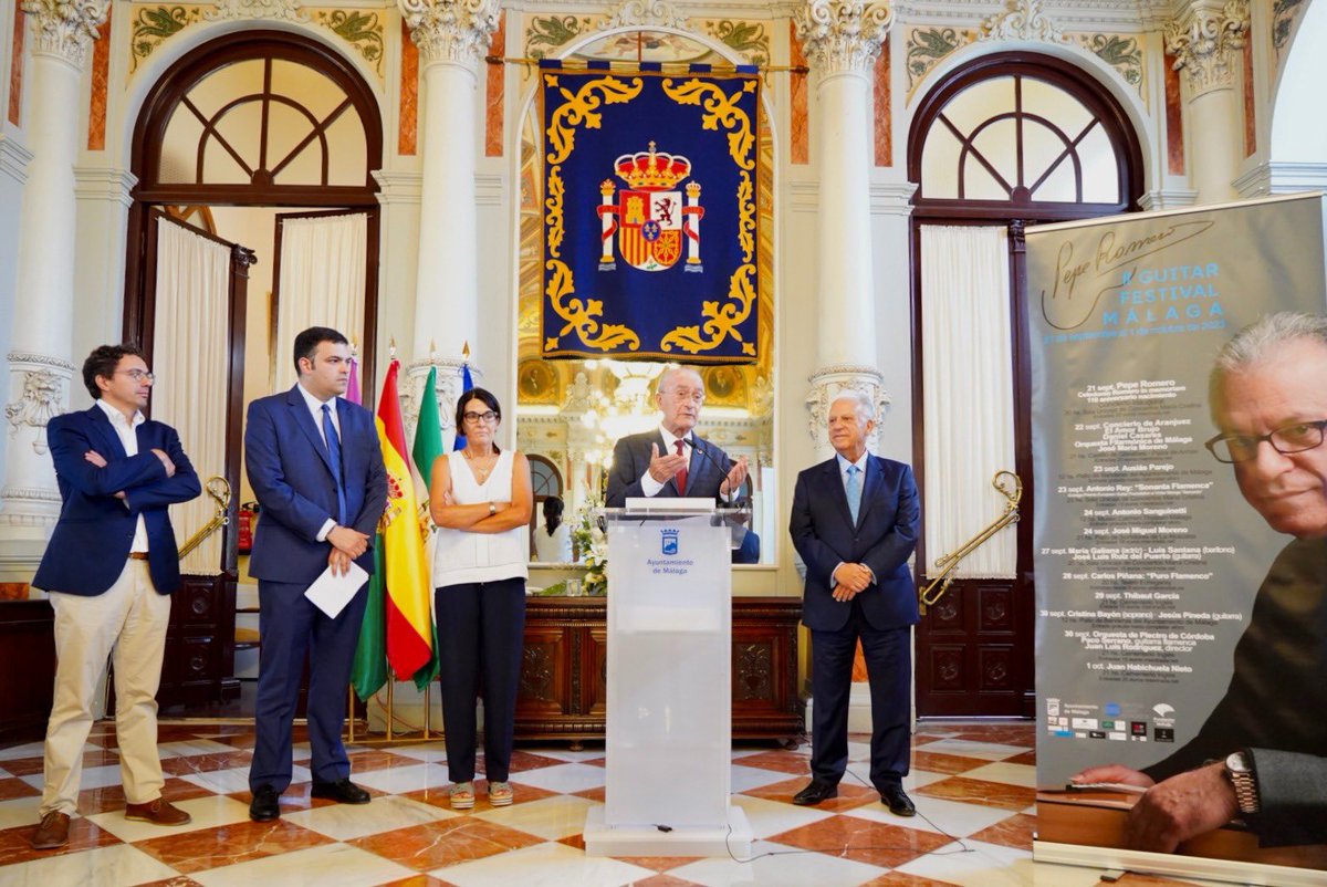 La ciudad consolida el Festival dedicado al guitarrista malagueño Pepe Romero, con una segunda edición en septiembre. El 2° Pepe Romero Guitar Festival-Málaga va a contar con doce conciertos del 21 de septiembre al 1 de octubre. Consulta la programación 👉 goo.su/F9gdJT