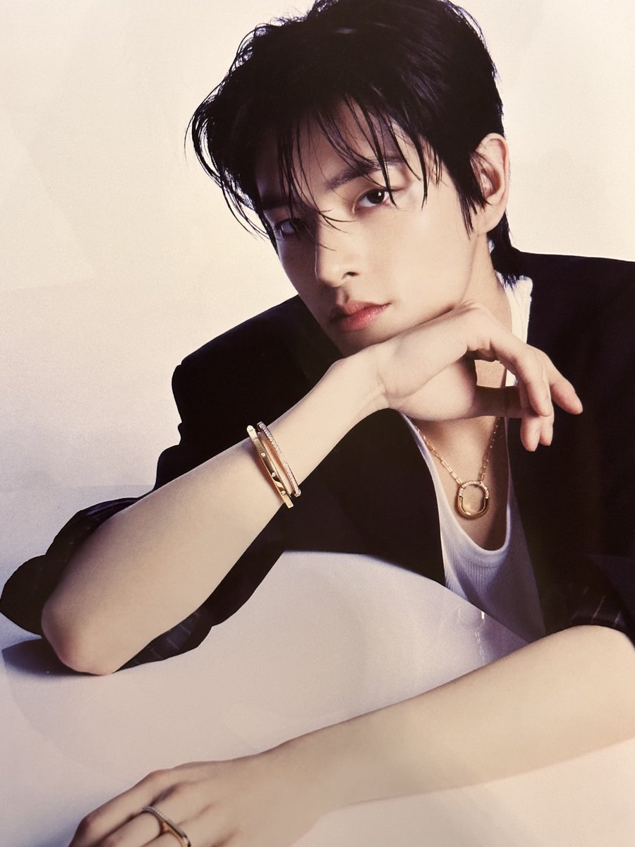 gorgeous gorgeous GORGEOUS!
#ENHYPEN_JAKE #제이크