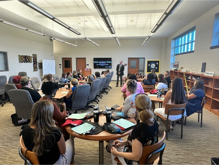 WorcesterSystem's tweet photo. We are very excited to welcome our new support staff this morning as part of the #HiringClassOf2023! #WeAreWorcester #WelcomeToWorcester https://t.co/sBv1vvtqbg