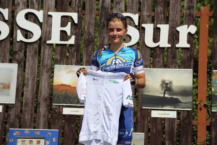 Nos podiums cadettes &amp; juniores

U17 :
🥇Auke De Buysser
🥈Jilke Michielsen
🥉Laura Fivé

U19 :
🥇Luca Vierstraete @agi_sou_qst
🥈Fee Knaven
🥉Zoé Van Velzen 

Meilleure grimpeuse : Fleur Moors @aadrinkjongeren

<a href="/AGInsurancePR/">AG</a> #klimkoers #coursesdecotes #vressesursemois