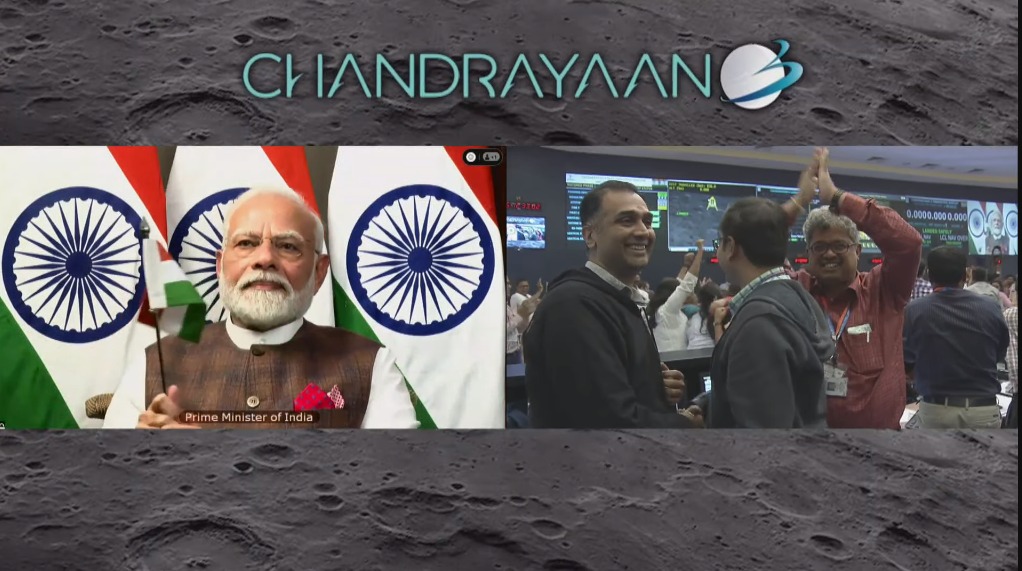 sidhant's tweet photo. "India is on the moon" https://t.co/rtEHsMkIRK