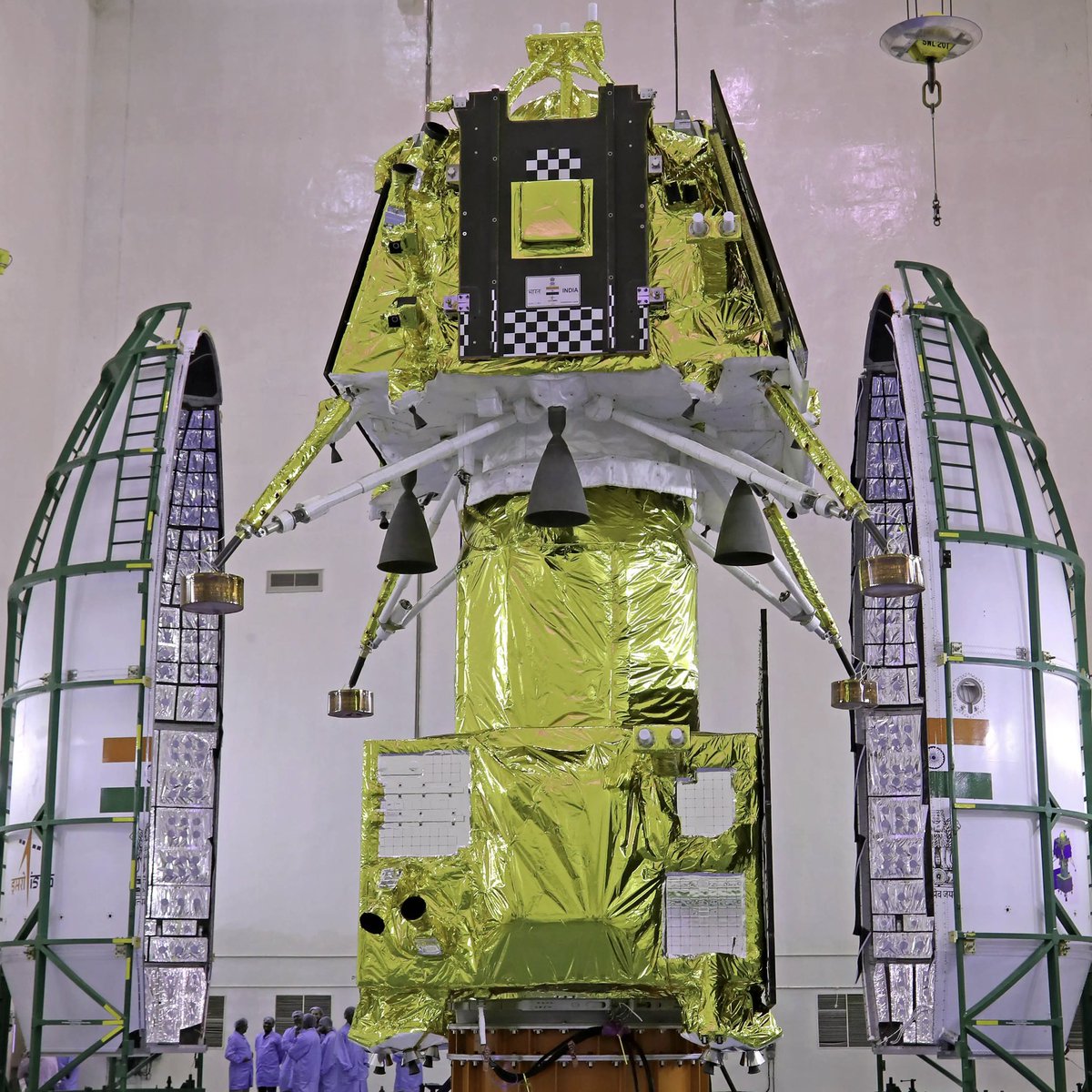 technotesblog's tweet image. India 🇮🇳 on the Moon 🌕 #Chandrayaan3