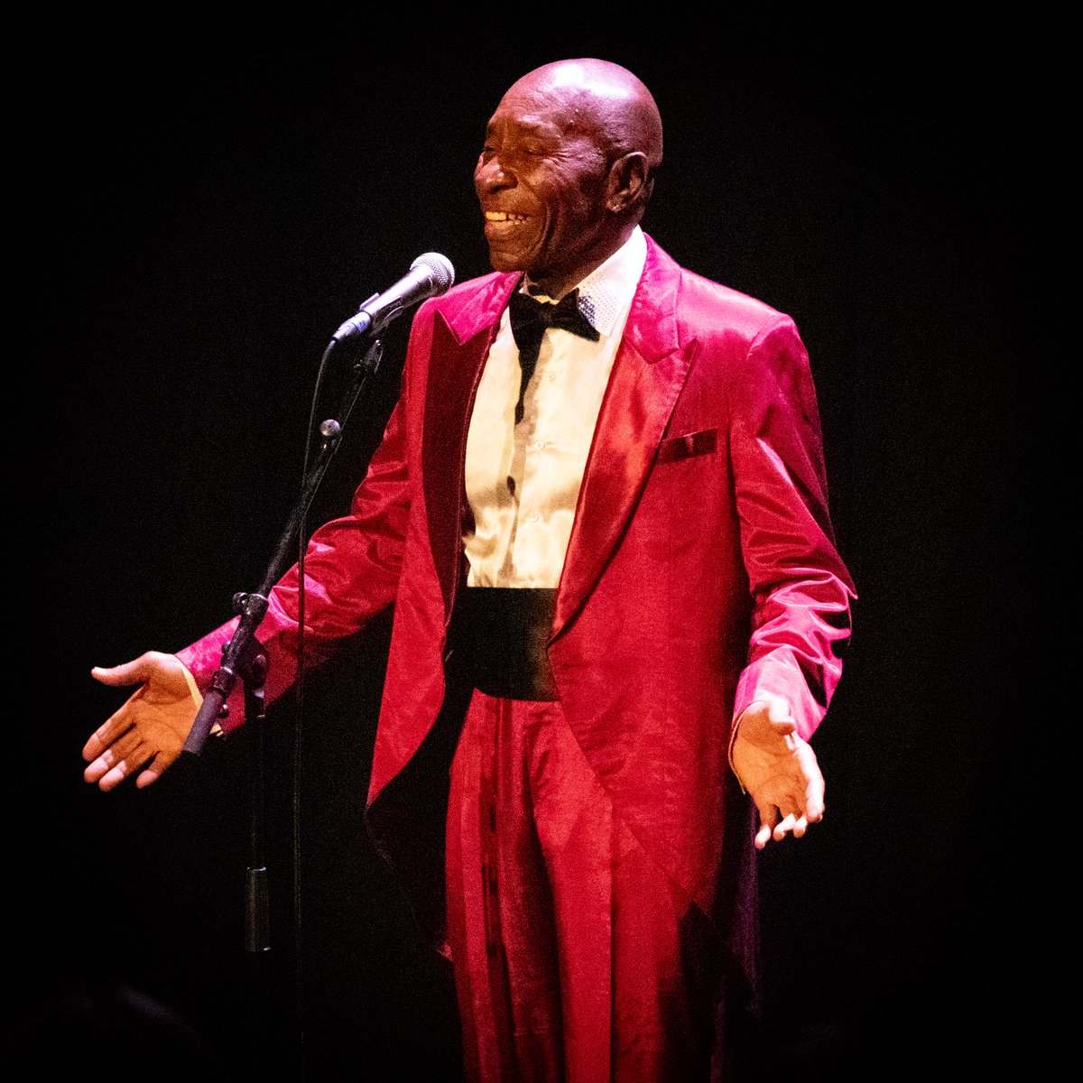 LAST WEEK!

Don't miss your chance to see me premiere my new show at the Edinburgh Festival Fringe - Sweet Soul Music telling the story of Sam Cooke through song, tap-dance, story &amp; comedy.

#edfringe #sweetsoulmusic #samcooke #assemblyfest #soulmusic

tickets.edfringe.com/whats-on/movin…