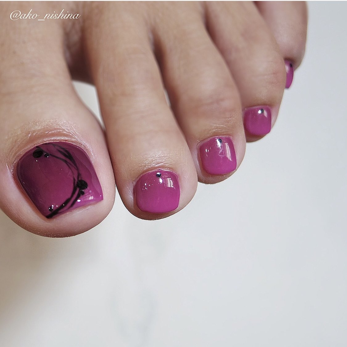 nailmelange's tweet photo. フットケアは
指先を綺麗にするのみではなく
色々なトラブルネイルもお手入れしたりしています☺️ https://t.co/HljNCUhq0c