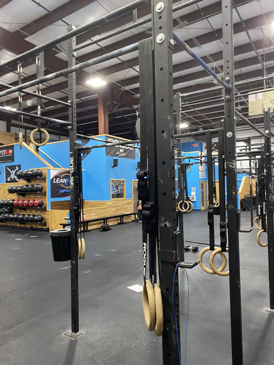 ejmiller08's tweet photo. Great morning at #crossfitadept in Madison, WI https://t.co/WUQw5CN8Sw