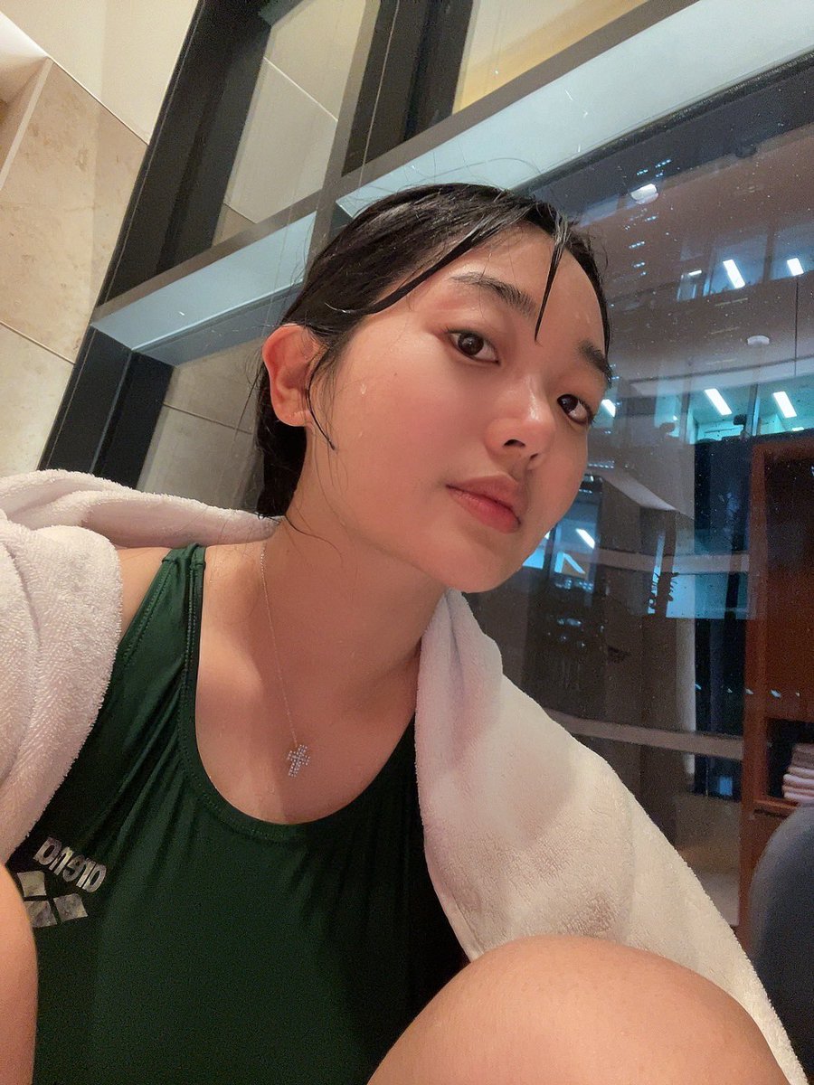 The night swimmer🏊🏻‍♀️