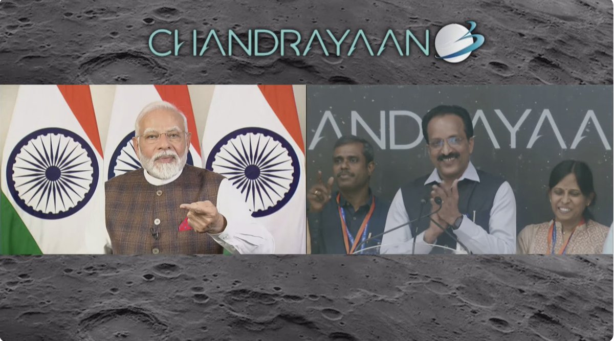 stufflistings's tweet photo. Chanda Mama, bas ek tour ke hain 🇮🇳
#Chandrayaan3Landing #Chandrayaan3 #firstintheworld ❤️ https://t.co/PM2crw5XcE