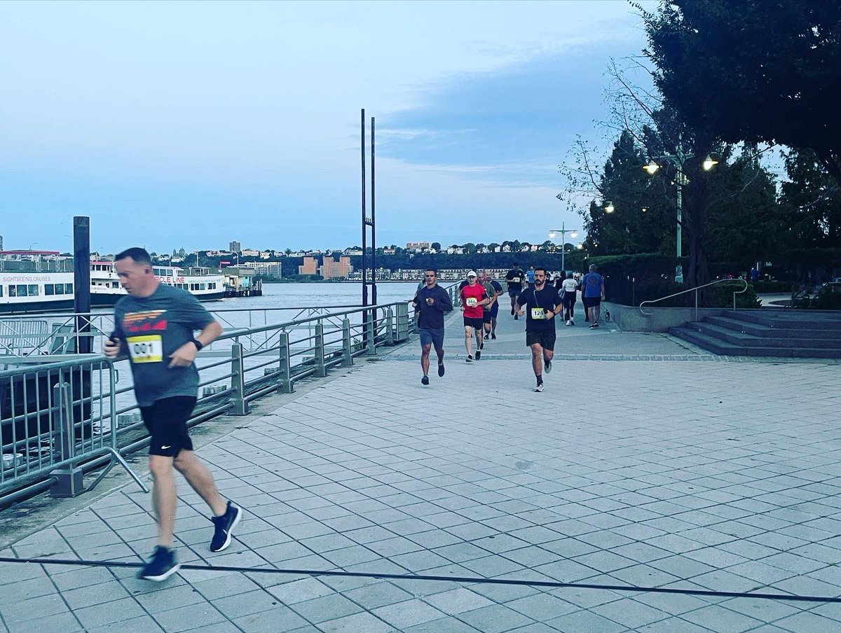 IAFFofficial's tweet photo. Day 3 of #RedmondBarbera23 started with a bang as #IAFF members and #cancer fighters hit the ground running at 6 am for the inaugural IAFF-ACS Fire Within 5K to end cancer in the fire service! 🔥🗽💪🏃‍♀️@UFANYC @FDNY @AmericanCancer @UFOA854 https://t.co/y8SOKuVSBY