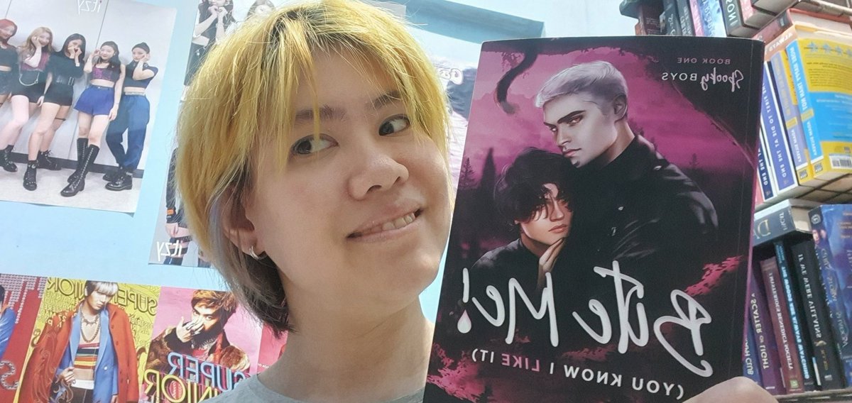 evelynyle_'s tweet photo. Meet Richard and Blair from Bite Me! (You Know I Like It) by Fae Quin. Let’s explore Elmwood! #BookSelcaDay #BookishSelcaDay 📖 https://t.co/w1vvodc9qP