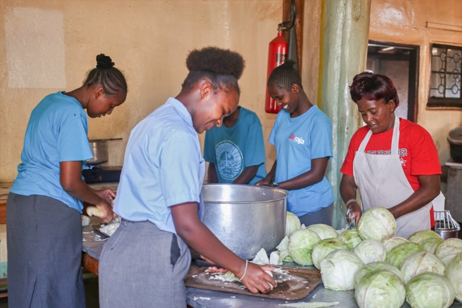 Engaging in #community service is an incredibly #rewarding activity.
By our students volunteering their time, they gain valuable lifelong #skills like teamwork, #empathy then the joy of sharing a meal together.

#DarajaGirls #girlseducation  #girlpower  #empowerment  #education