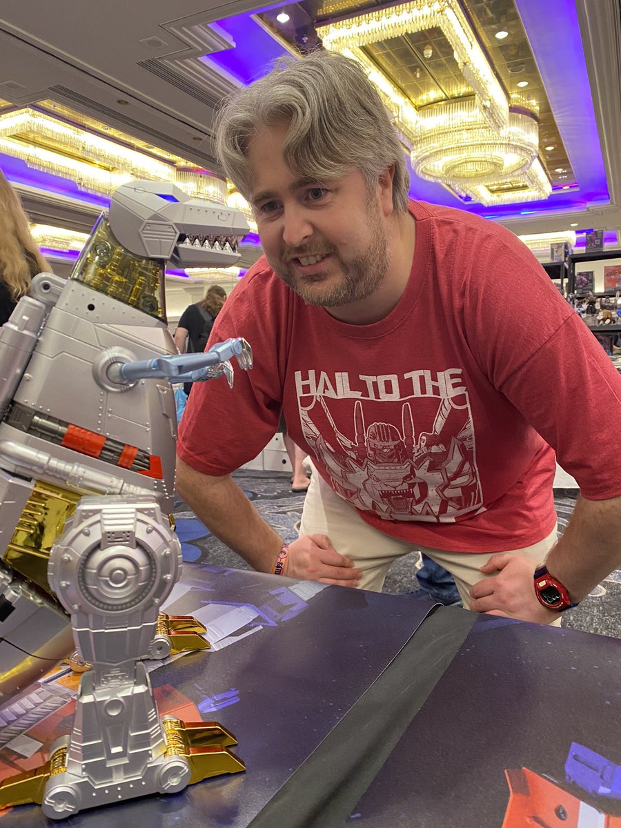 RobosenUK's tweet photo. TFnation competition winners announce🎤🎤🎤! 
Thanks everyone for participating the #RobosenTransformersContest #robosen #TFNation2023

Congratulations to @amberleahhx @ArrowFyre @Robinus__Prime 🔥🔥🔥

Please email: uksales@robosen.com(with screenshot of this tweet). Our team will issue the special discount code for you Grimlock purchase online.
