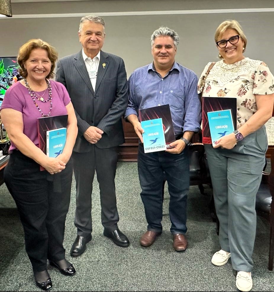 portalCRECISP's tweet image. O prefeito de Monte Azul Paulista, Marcelo Otaviano dos Santos, visitou o CRECISP na terça-feira (23), acompanhado da primeira-dama e presidente do Fundo Social de Solidariedade, Patrícia Calin Zeitoun, e da corretora de imóveis Marilene Mariottoni.
#valedoriogrande #codevar