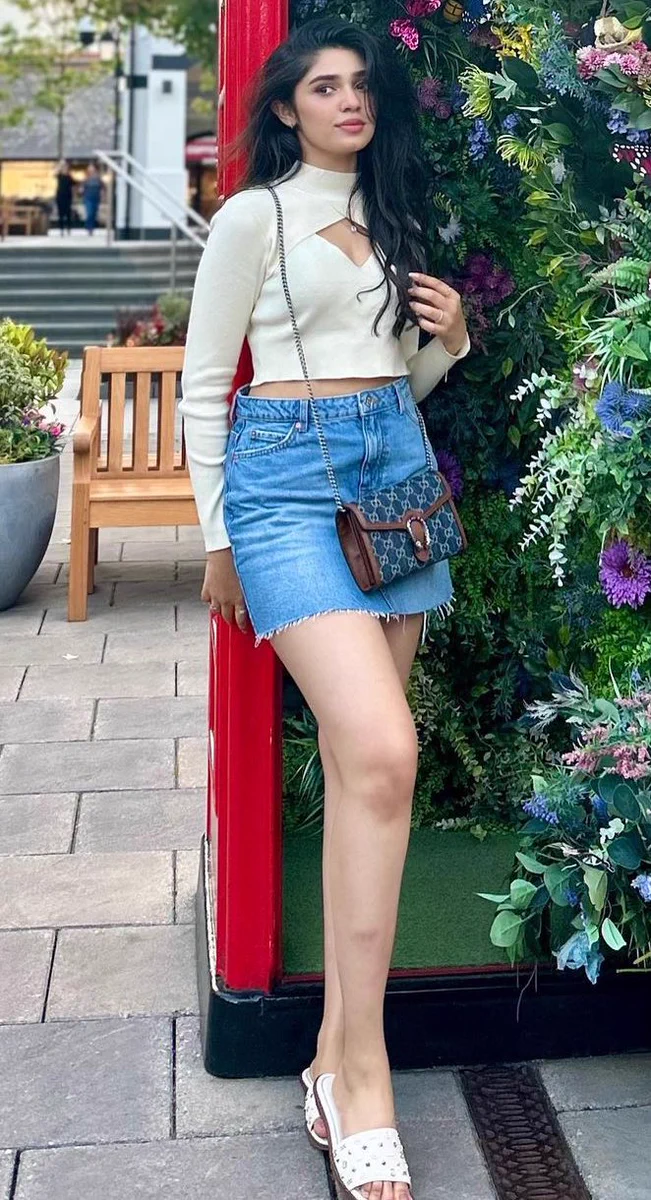 F4N7oK4XEAAzbn2?format=webp&name=medium