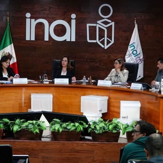 Juan_OrtizMX's tweet photo. Día importante para nuestro derecho a la información.
La segunda sala de la SCJN discutirá si el INAI puede sesionar solo con 4 comisionados.
Sería el fin a casi 5 meses de parálisis.
Es urgente, porque hay más de 8 mil 200 asuntos de ciudadanos pendientes de resolverse. https://t.co/wx7kMXt0W0