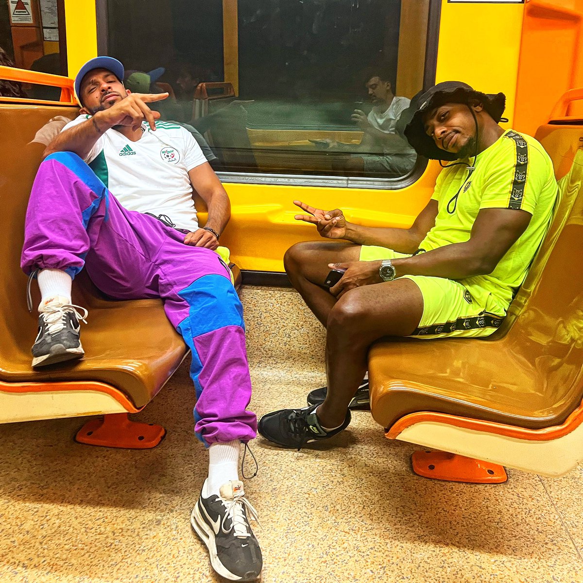 On a concocté un truc avec mon frère <a href="/SULTANOFFICIEL/">Soult-One♚★☆★☆</a> 👀