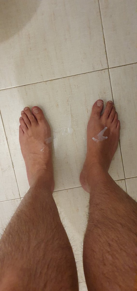 piessexxxis's tweet photo. Cum with me.
#Sugardaddy #Feetfinder #feetlovers #feet #bigfoot #sexyfeets #hotfeets #massage #jerkoff https://t.co/mkngI6zPgs