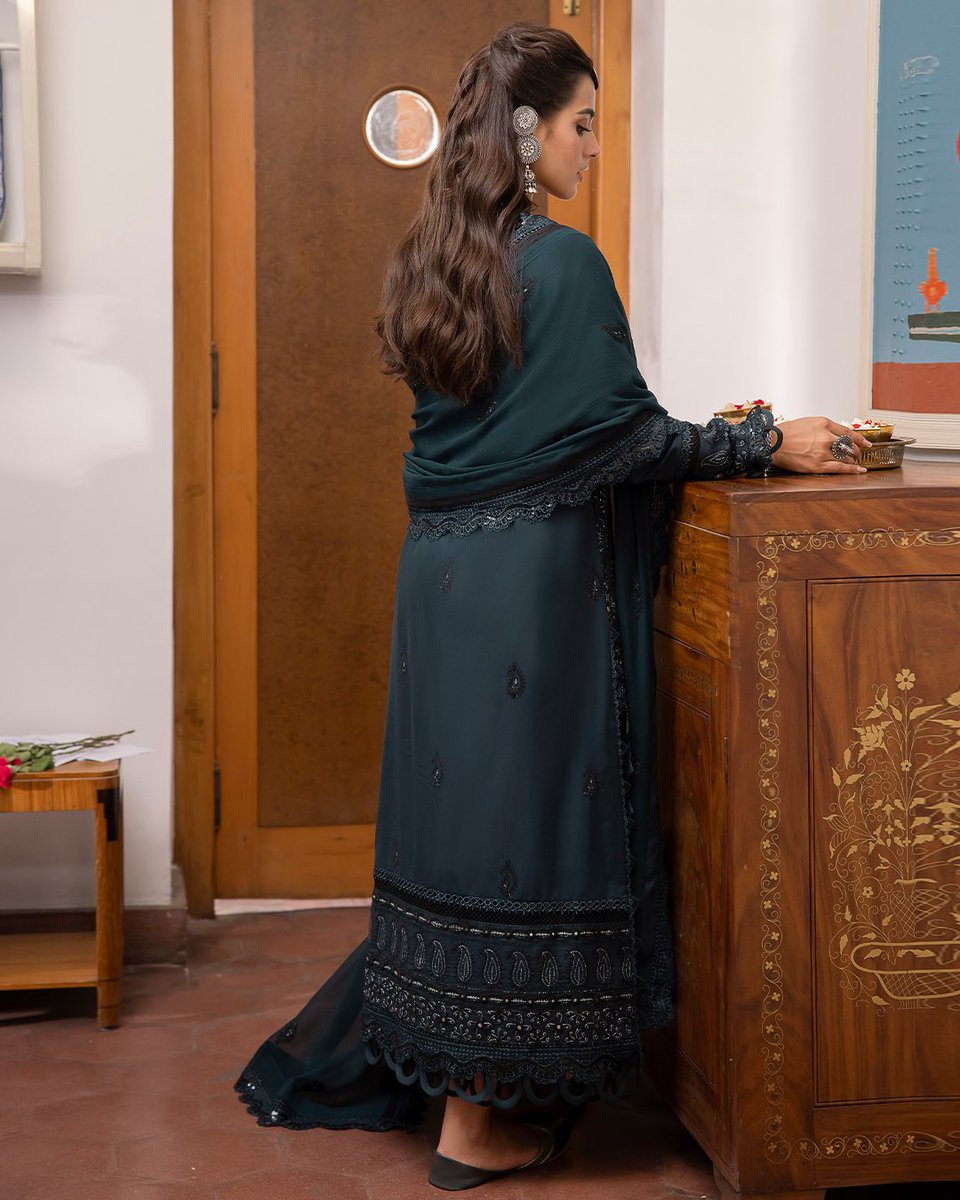 asimjofa's tweet photo. Shadow Work Collection By Asim Jofa | Pre-Booking Starts on 24th August at 6 PM | Deliveries Start on 25th August
AJSW-13 | 3-PC | Rs 6,350/-

For More Details, Visit: https://t.co/T4gWe0tMcX

#AsimJofa #IWearAsimJofa #ShadowWorkCollection #Unstitched #FestiveWear https://t.co/aK1tA5vb6Q