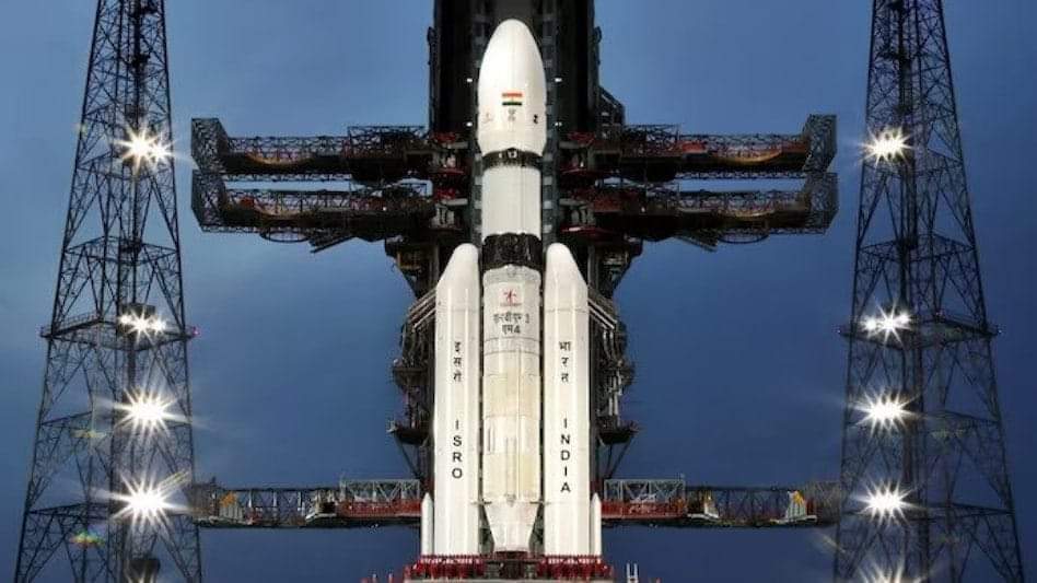 RAJSING76295543's tweet photo. अथाह प्यार इसरो को और चंद्रयान के सफलता पूर्वक चाँद तक पहुँचने पर पूरे देश को बधाई !
ॐ नमः शिवाय ❤️ https://t.co/wOzPdejuqT