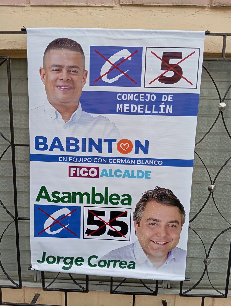 dposada13's tweet photo. @simonmolinag @Tyche78Tyche Muy pendientes de la campaña de @FicoGutierrez , gente que les dio vía libre a la administración de @QuinteroCalle para el derroche y ya está haciendo campaña a nombre de Fico, ese señor @babintonflorez muy rastrero e hipócrita https://t.co/iuxhxhHGA5