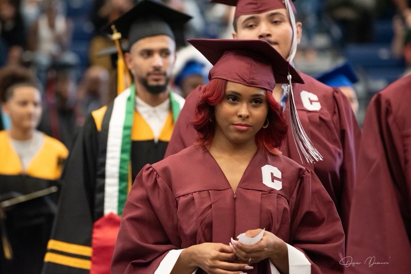 SyracuseSchools's tweet photo. Congratulations to all of the Class of 2023 #SCSDGraduates who took part in their commencement yesterday at the SCSD's August graduation ceremony. We can't wait to see what great things you will accomplish moving forward! https://t.co/BBfVMtwJVp