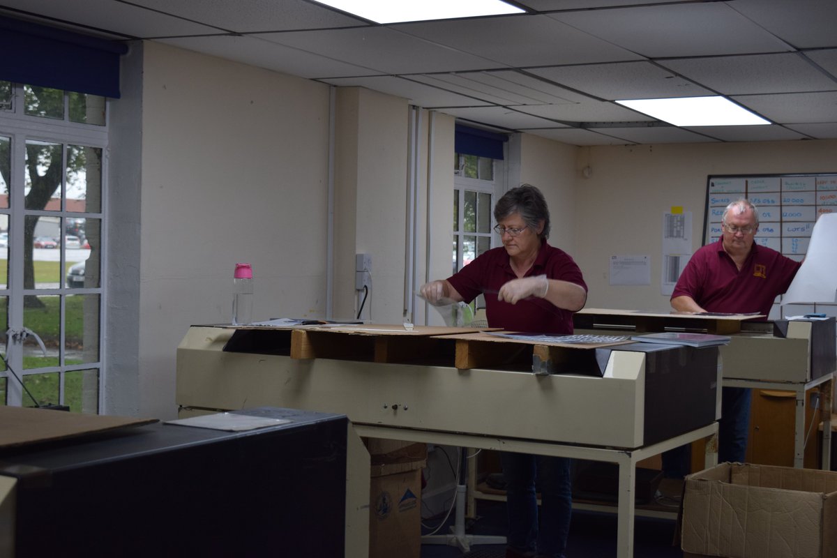 ConservationRUK's tweet photo. The secret to success is intense concentration & attention to detail. This ensures every #polypocket we produce is perfect. Order today, 30+ sizes to choose from & a 100% quality guarantee. #archiving #storage #conservation #libraries #galleries #museums https://t.co/lzy4a7bcyx