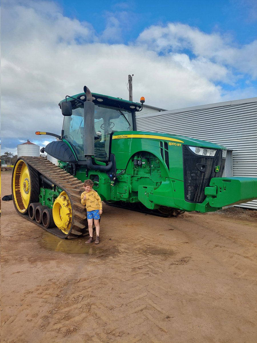 Elliot dressed up as a tractor/farmer for bookweek, there was no other option🤣. Amazing how quickly agriculture grabs kids 🙂🌱🌾