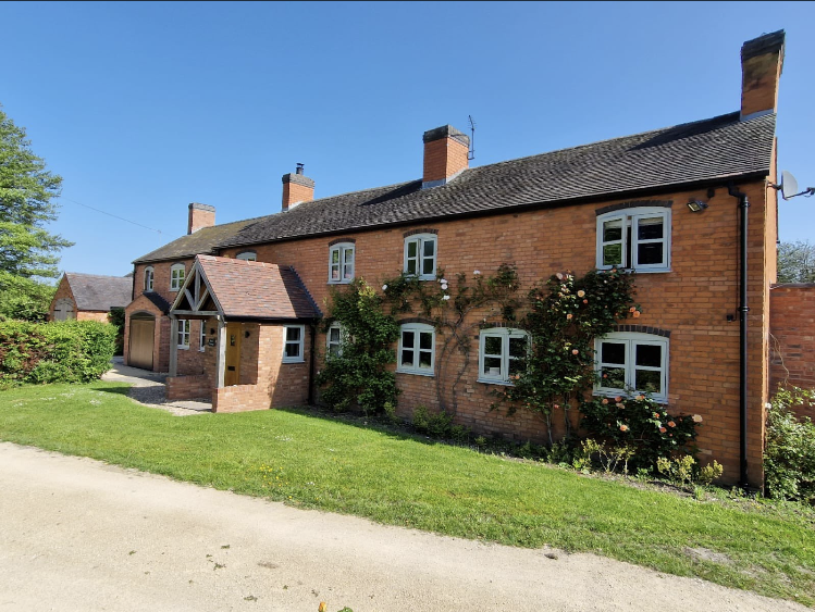 residence9's tweet photo. Embracing modern manufacturing, R7’s sophisticated seven-chamber design provides a high-quality, beautifully flush and low maintenance product. 

👍 @awmidsltd

https://t.co/y7IdqHnjoh

#R7 #flushwindows #flushinternal #flusheternal #A++ #UValues #7chambers #installer #fabricator https://t.co/15xZGIEZGV