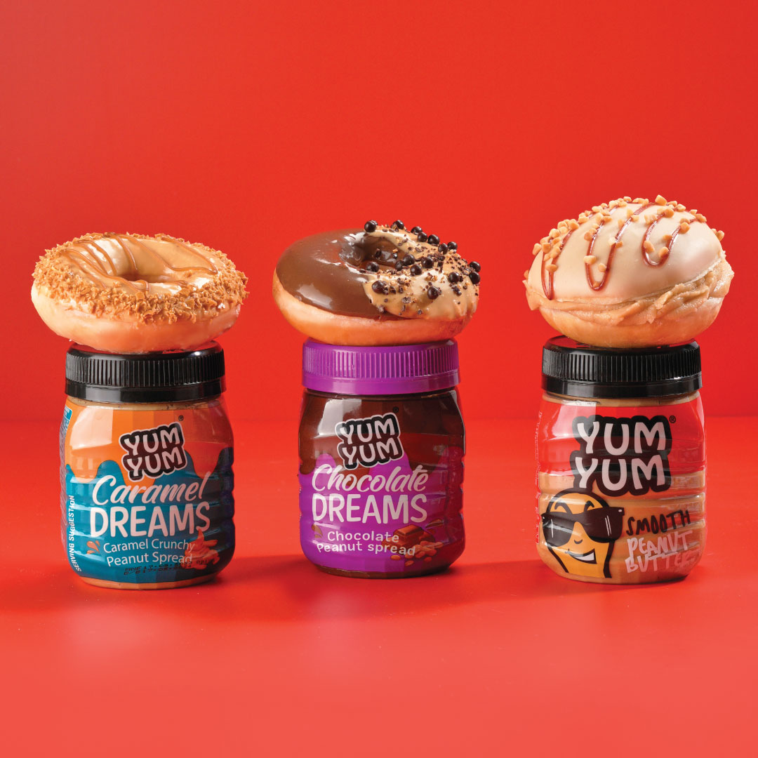 FreshstopSA's tweet image. This one is for all the peanut butter lovers!🍩🥜😍😜 

Where doughnuts meet peanut butter in a match made in snack heaven! 💫

While stocks last. Ts &amp;amp; Cs apply. The range contains peanuts.

#FreshStop #FillUpFreshUp #KrispyKremeDoughnuts #KrispyKremexYumYum @KrispyKreme_ZA