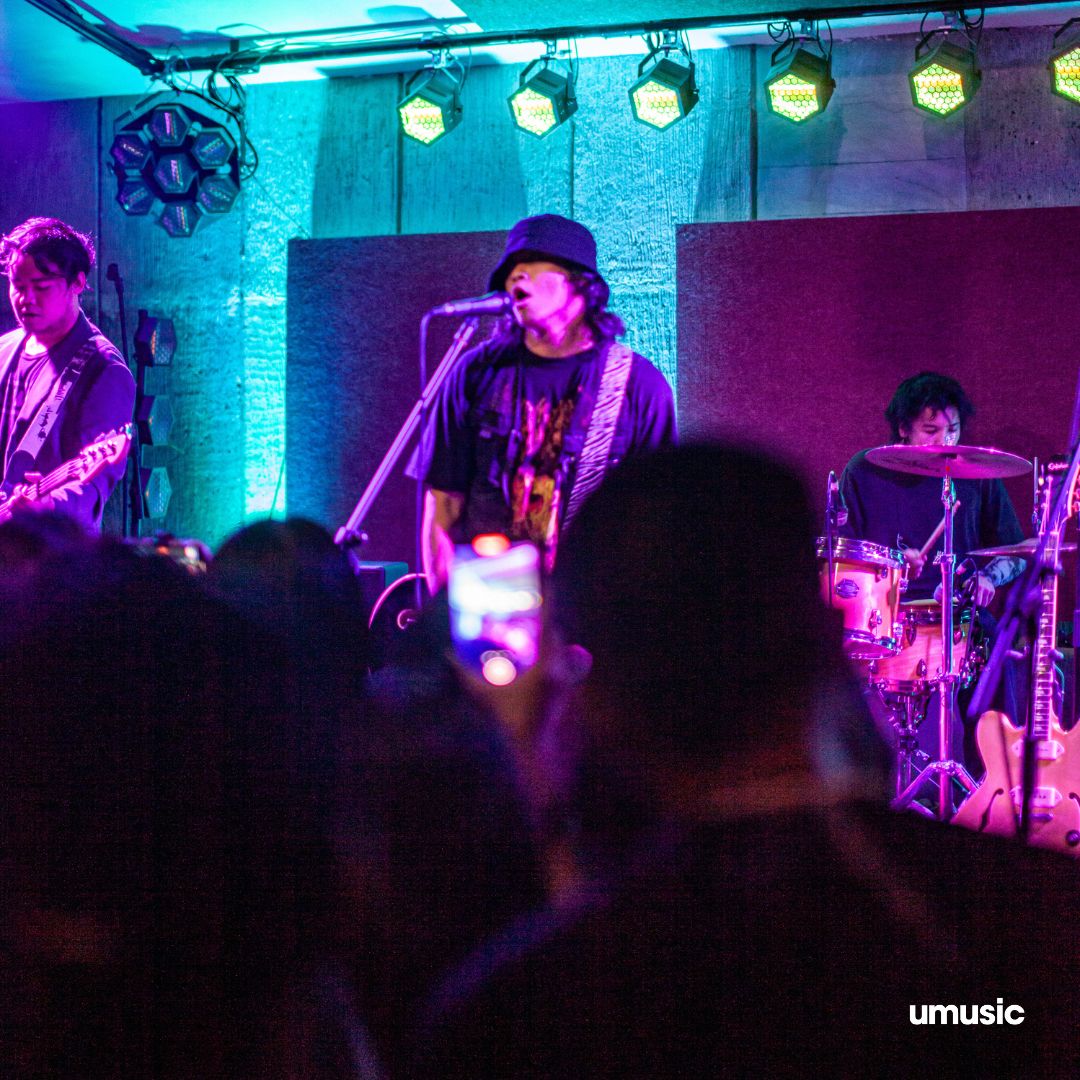 UMG_PH's tweet photo. tara't magwalwalan hanggang sa maka-move on ๐ถ #juankarlos @zildbenitez @ONECLKSTRAIGHT #Morobeats
๐ท: thebigpaophoto https://t.co/BTO7QQmEzq
