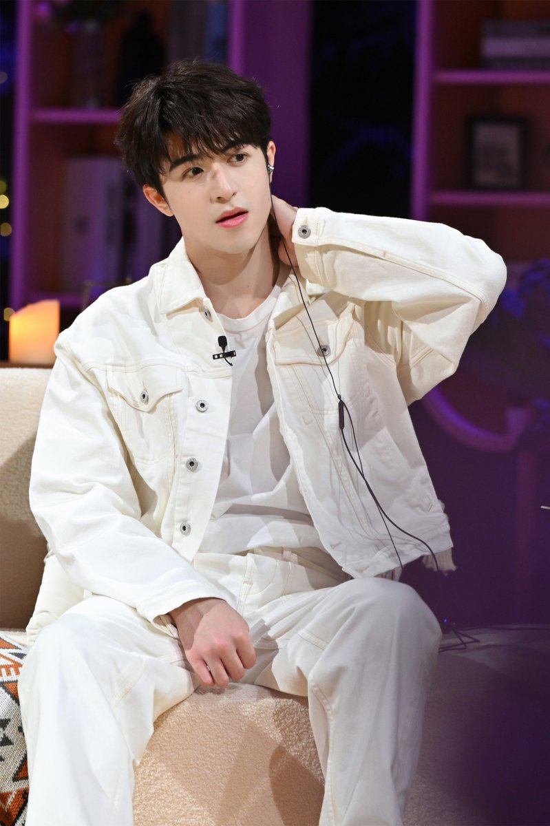 InsightArtistTH's tweet image. #PATRICK ✖️ #心动的信号6
พร้อมสาดความหวานและความโรแมนติกอย่างต่อเนื่องแล้ว! รอติดตามคิวปิด #แพทริค ได้ในรายการ #HeartSignal6’💘 ✨

🎬 เย็นนี้ เวลา 18.00 น. 
🔗 shorturl.asia/i3HgD

@patrick_pppat
#แพทริค #尹浩宇 #PatrickFinkler