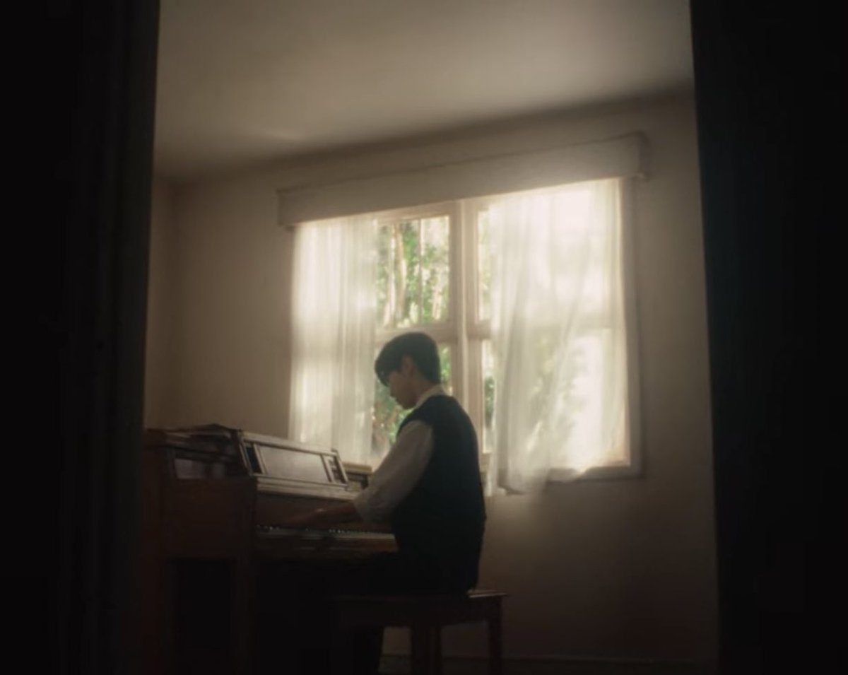 kdysource's tweet image. doyoung is so beautiful