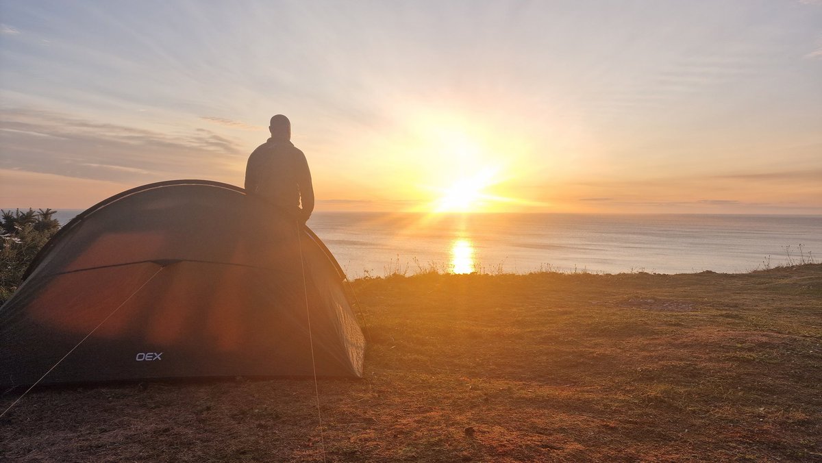 What a way to start my 40th Birthday 🎂. 
Beach camping with my oex Bobcat tent. 
Full oex equipment. <a href="/OEXOutdoors/">OEX</a> <a href="/GOoutdoors/">GO Outdoors</a> <a href="/EWMwildcamping/">English woodsman</a>