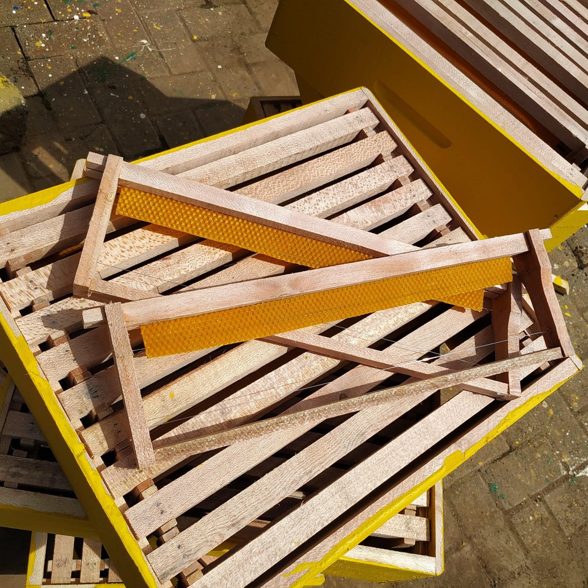 UgandaHive's tweet image. " Get Better #langstroth  Hives : - Tell  +256 759 665 604 | 0776 095 057 🚀 Delivery Countrywide 🏡🍯🌼