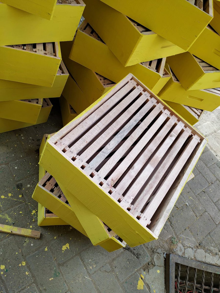 UgandaHive's tweet image. " Get Better #langstroth  Hives : - Tell  +256 759 665 604 | 0776 095 057 🚀 Delivery Countrywide 🏡🍯🌼