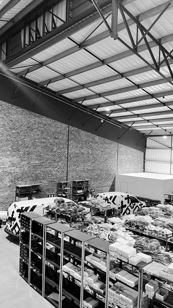 TOTS DI BILLION (@vuittots) on Twitter photo 